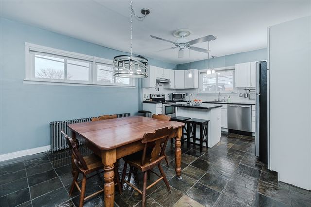 301 8th St, Windber, PA 15963