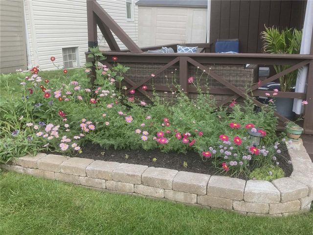 301 8th St, Windber, PA 15963