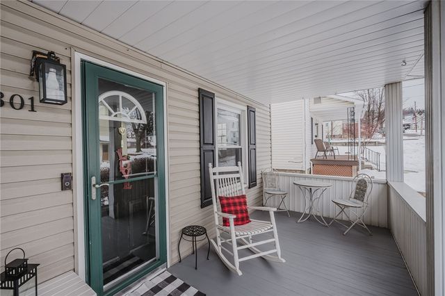 301 8th St, Windber, PA 15963