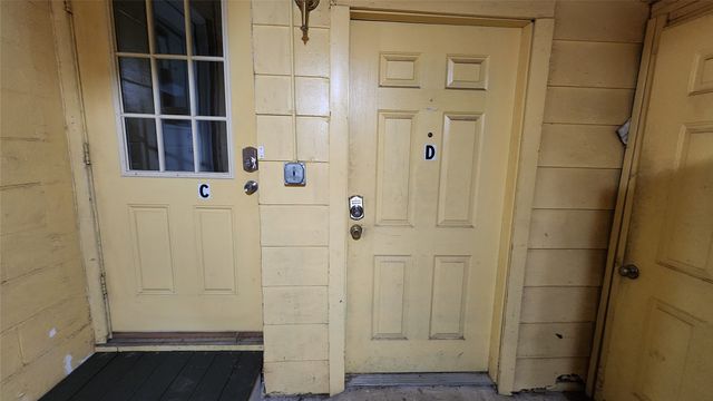 1015 S Welch Street C, Denton, TX 76201