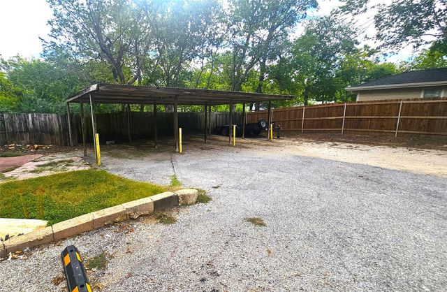 1015 S Welch Street C, Denton, TX 76201