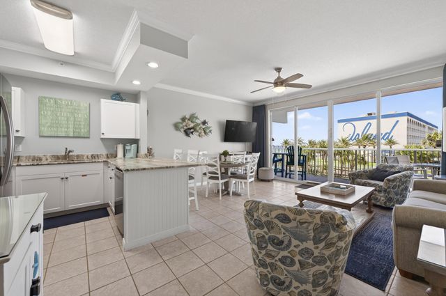 1515 SE Miracle Strip Parkway 303, Fort Walton Beach, FL 32548