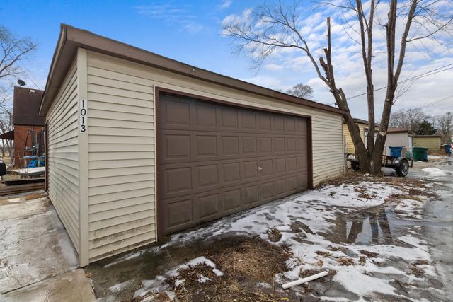 1013 River Drive, Hammond, IN 46324