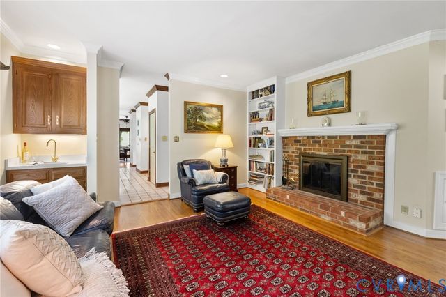 2911 Wicklow Ln, North Chesterfield, VA 23236