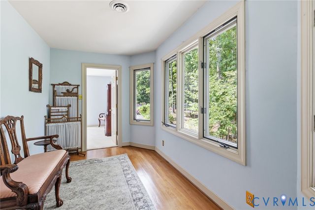 2911 Wicklow Ln, North Chesterfield, VA 23236