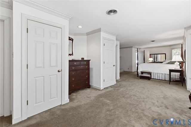 2911 Wicklow Ln, North Chesterfield, VA 23236
