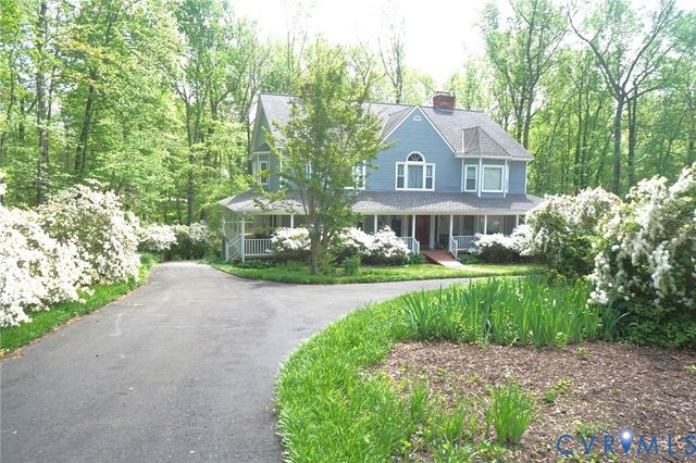 2911 Wicklow Ln, North Chesterfield, VA 23236