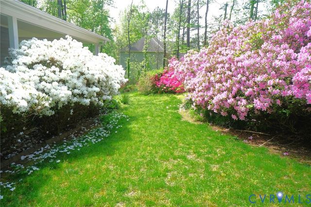2911 Wicklow Ln, North Chesterfield, VA 23236