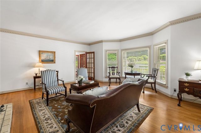 2911 Wicklow Ln, North Chesterfield, VA 23236