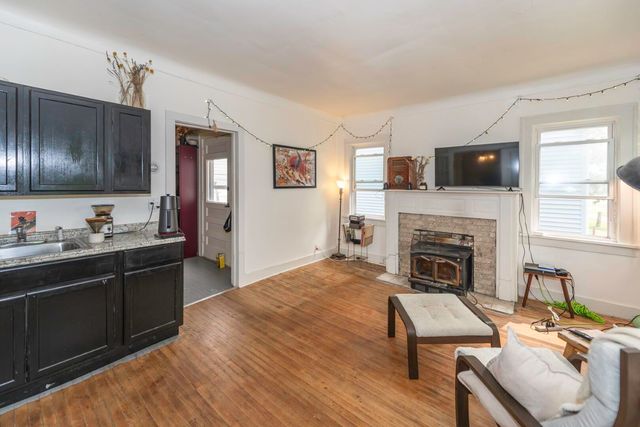 960 W Cross Street, Ypsilanti City, MI 48197