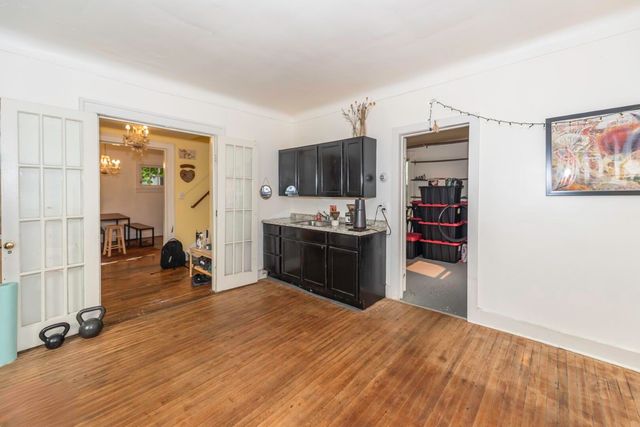 960 W Cross Street, Ypsilanti City, MI 48197
