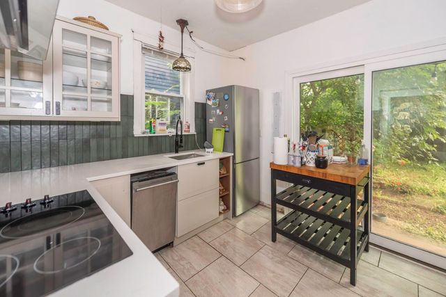 960 W Cross Street, Ypsilanti City, MI 48197