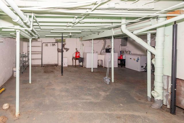 960 W Cross Street, Ypsilanti City, MI 48197