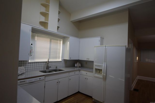 918 S Erie Avenue, Russellville, AR 72801