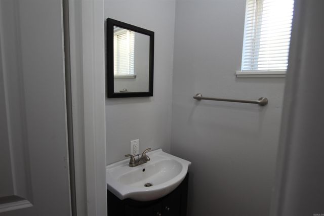 918 S Erie Avenue, Russellville, AR 72801