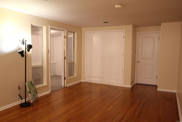 918 S Erie Avenue, Russellville, AR 72801