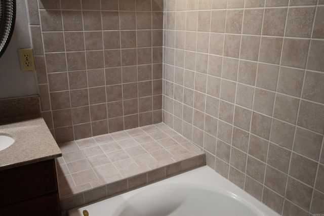 918 S Erie Avenue, Russellville, AR 72801