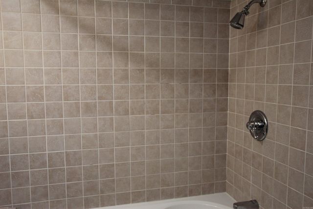 918 S Erie Avenue, Russellville, AR 72801