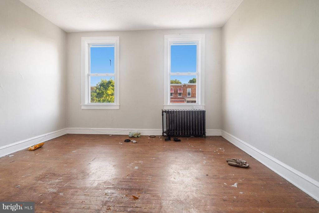 Image 14 of property listing at 2615 BERYL AVE, Baltimore, MD 21205