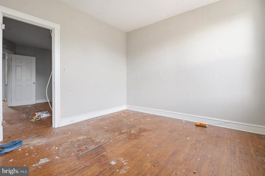 Image 16 of property listing at 2615 BERYL AVE, Baltimore, MD 21205