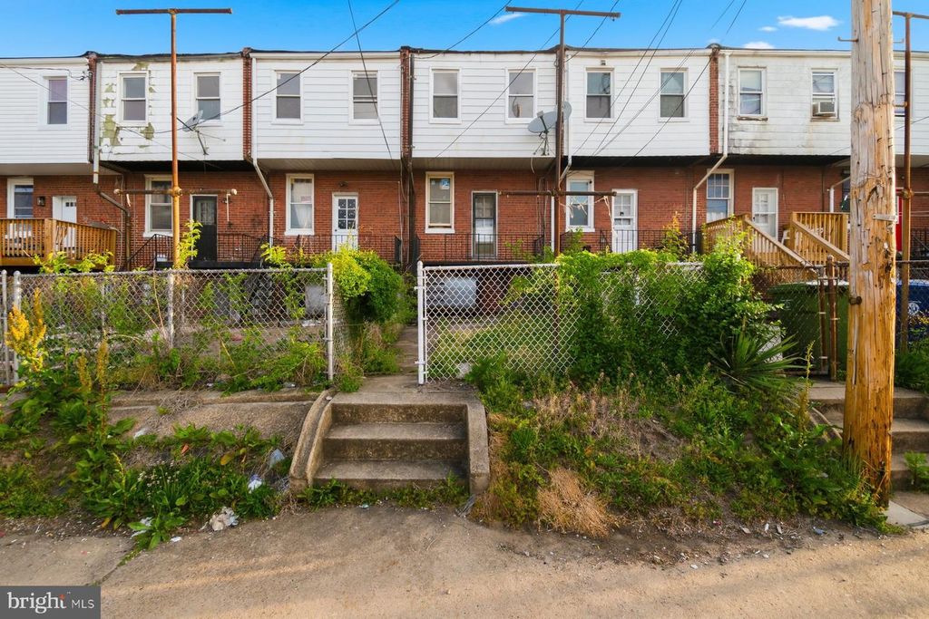 Image 17 of property listing at 2615 BERYL AVE, Baltimore, MD 21205
