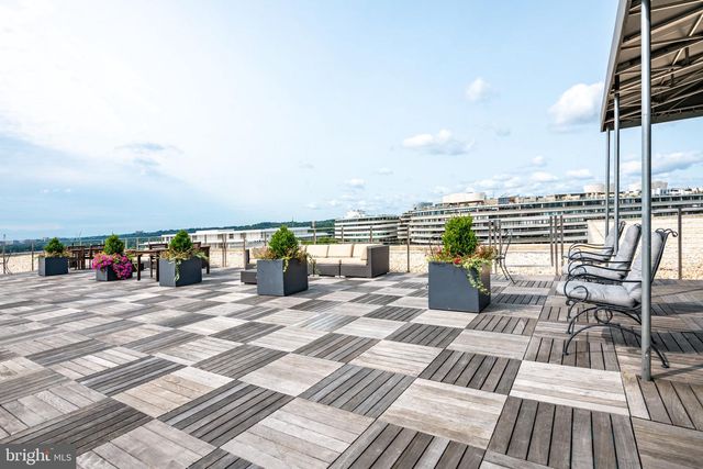 2475 VIRGINIA AVE NW #930, Washington, DC 20037