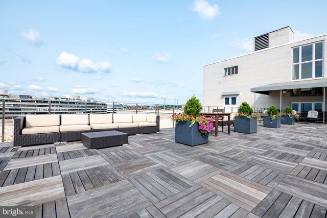 2475 VIRGINIA AVE NW #930, Washington, DC 20037