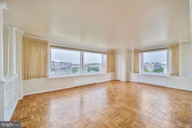 2475 VIRGINIA AVE NW #930, Washington, DC 20037