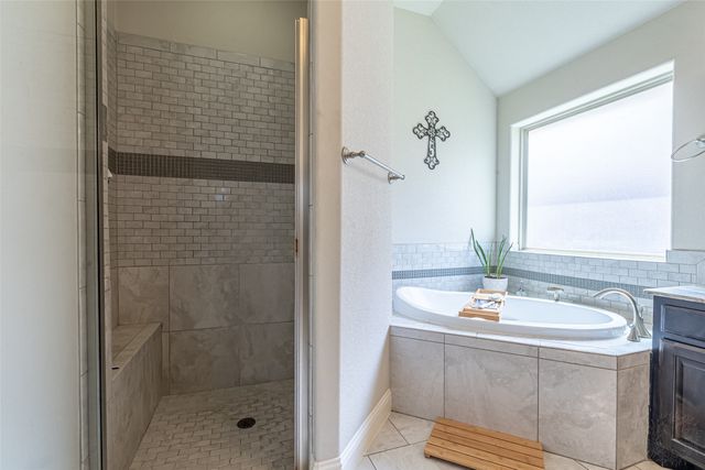 2826 Willow Ridge Circle, Granbury, TX 76049