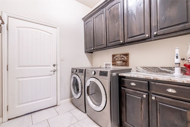 2826 Willow Ridge Circle, Granbury, TX 76049