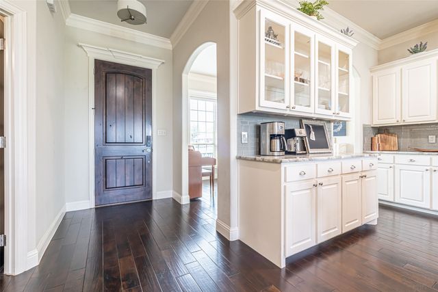 2826 Willow Ridge Circle, Granbury, TX 76049