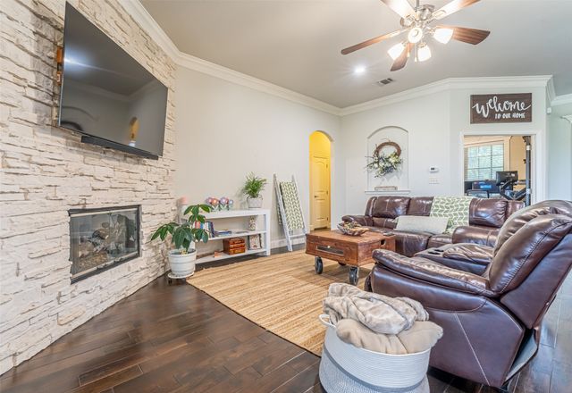 2826 Willow Ridge Circle, Granbury, TX 76049