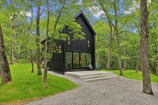 377 Valley View Dr, Altamont, TN 37301
