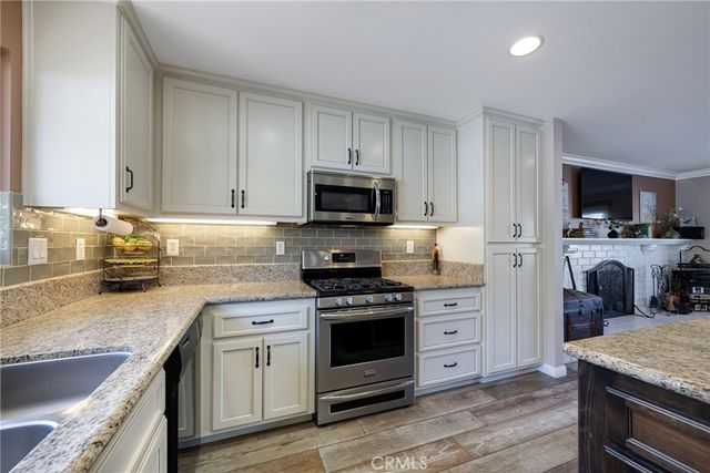 19582 Crestknoll, Yorba Linda, CA 92886