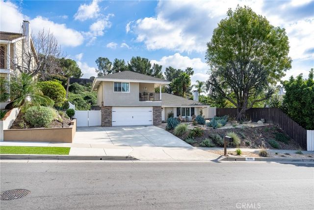 19582 Crestknoll, Yorba Linda, CA 92886