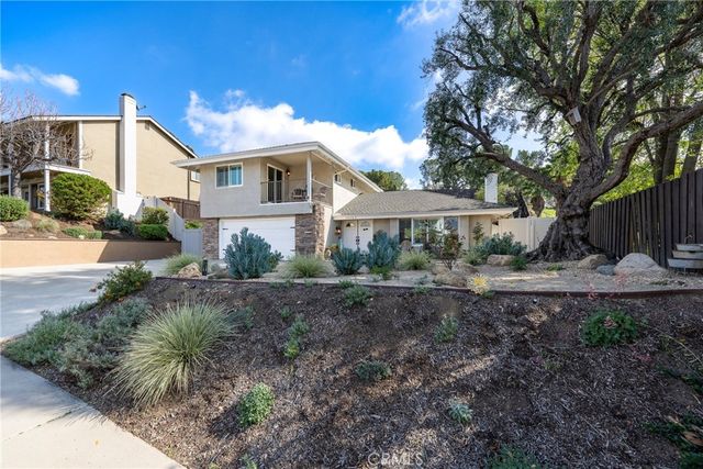 19582 Crestknoll, Yorba Linda, CA 92886