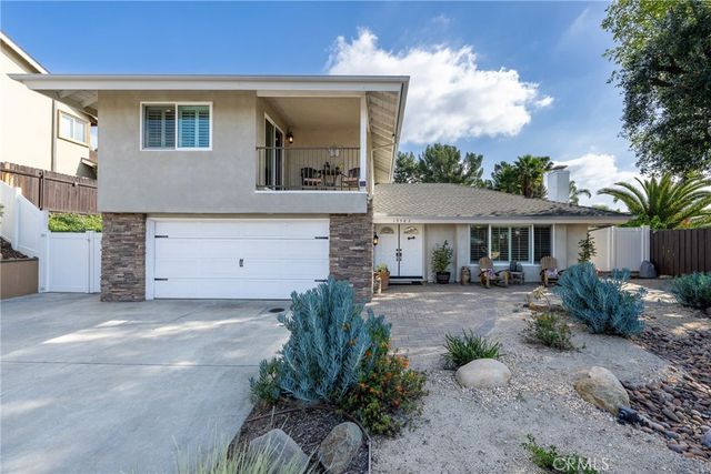 19582 Crestknoll, Yorba Linda, CA 92886