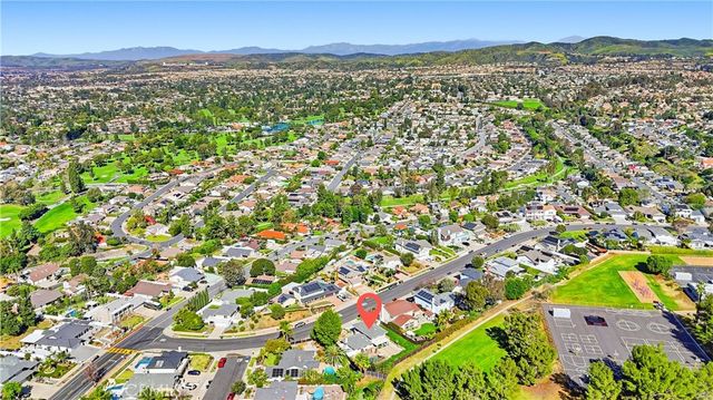 19582 Crestknoll, Yorba Linda, CA 92886