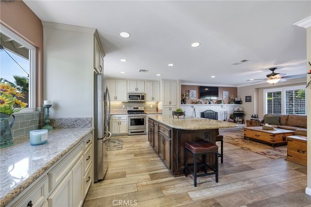 19582 Crestknoll, Yorba Linda, CA 92886