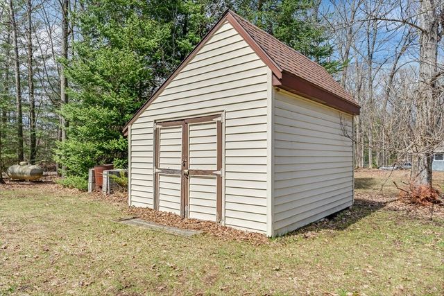 6992 Larry Street, Plainfield Twp, MI 48739