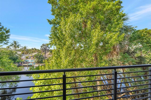 508 SE 1st Circle, Pompano Beach, FL 33060