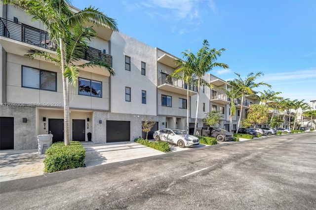 508 SE 1st Circle, Pompano Beach, FL 33060