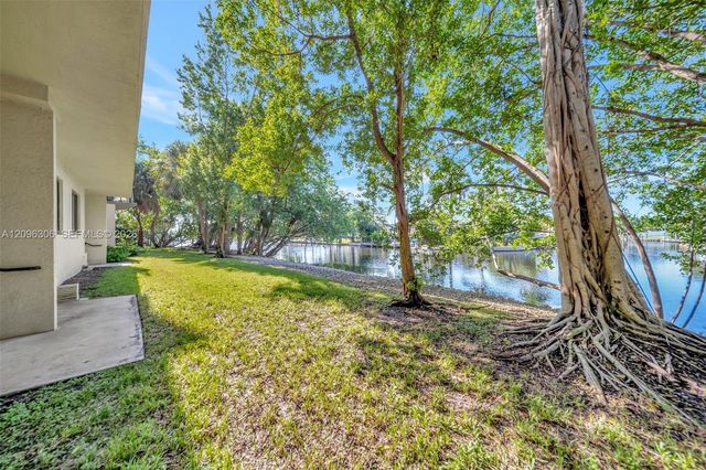 508 SE 1st Circle, Pompano Beach, FL 33060