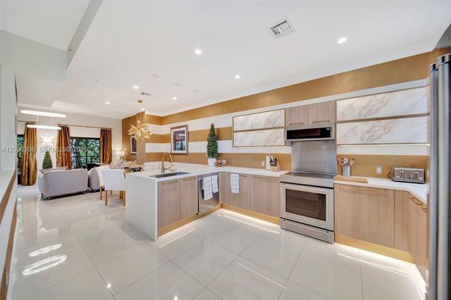 508 SE 1st Circle, Pompano Beach, FL 33060
