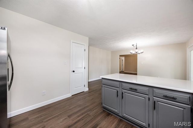 1 Cheryl Drive, Mascoutah, IL 62258