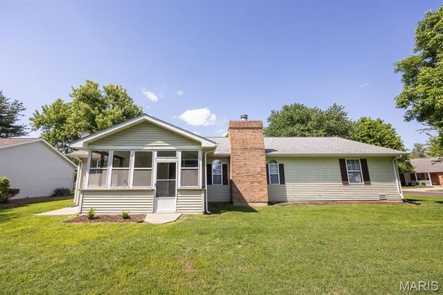 1 Cheryl Drive, Mascoutah, IL 62258