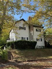 726 E 9th Ave, Munhall, PA 15120