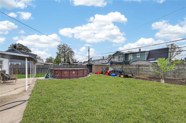 682 Lowell Street, Westbury, NY 11590