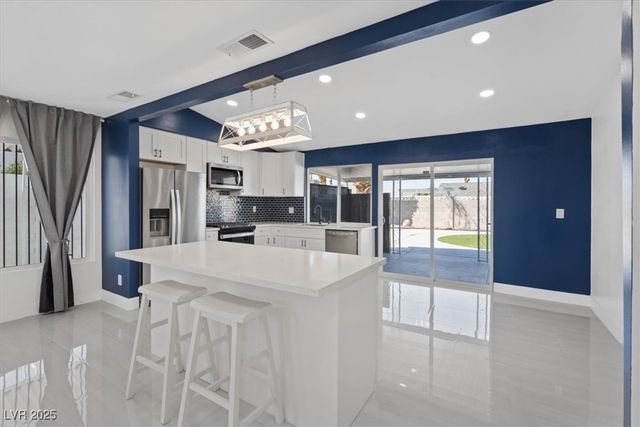 2174 East Russell Road, Las Vegas, NV 89119