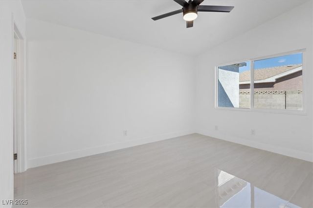 2174 East Russell Road, Las Vegas, NV 89119